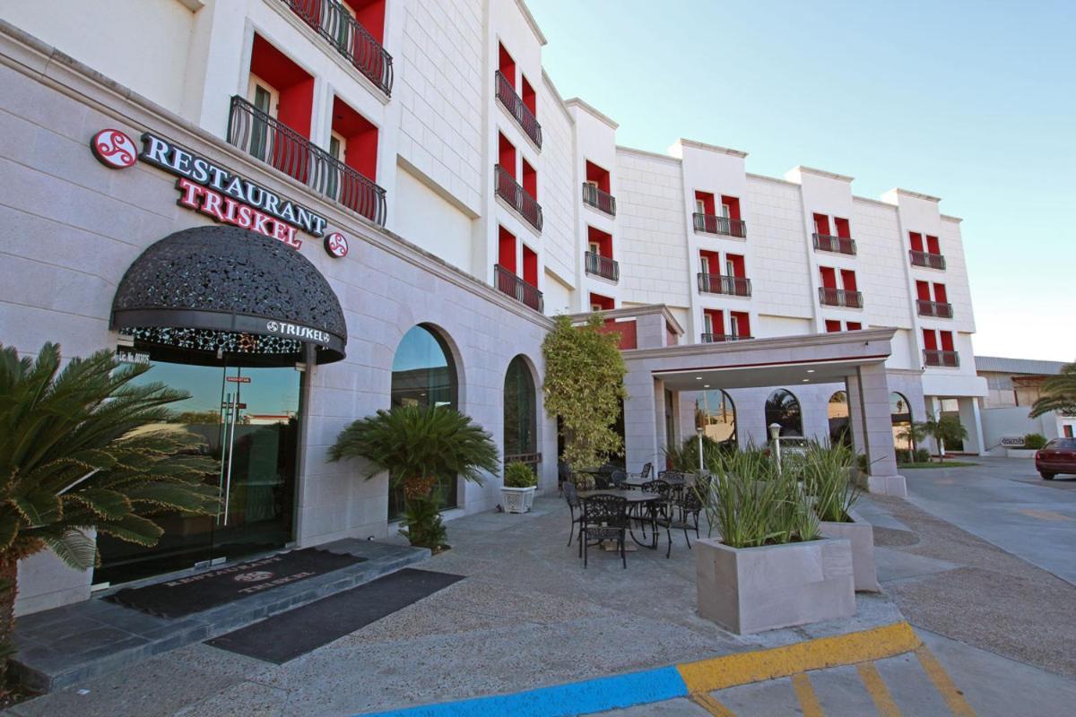 Hotel Colon Plaza Business Class Nuevo Laredo Ngoại thất bức ảnh